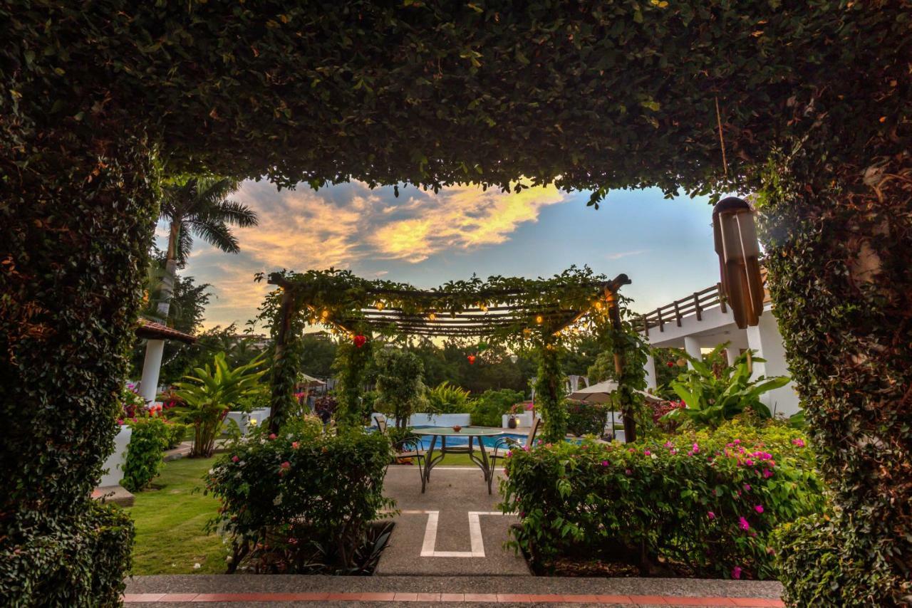 The Green House Marina Golf - Suites & Villas 巴亞爾塔港 外观 照片